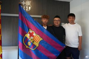簽約拉瑪西亞！滬媒談14歲李昊炎：外界不該把他包裝成救世主