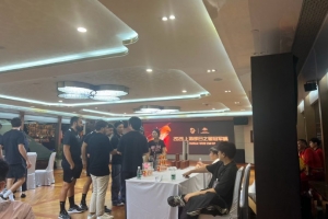 記者：明日之星組委會舉行浦江游活動，U17國少選擇訓練放棄活動